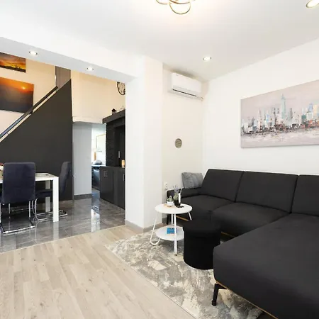 Stunning In Holiday home *