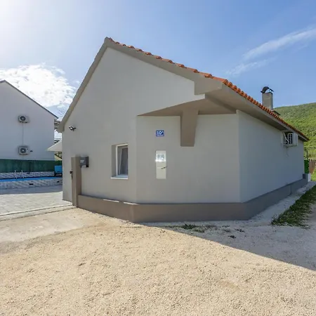 Stunning In * Kricke