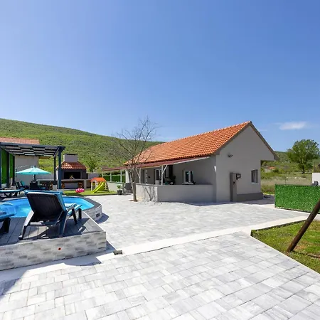 Stunning In * Kricke