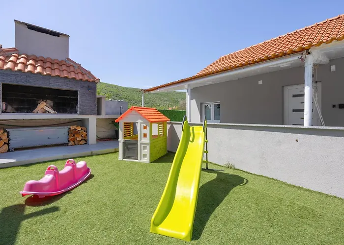 Vakantiehuis Stunning In *