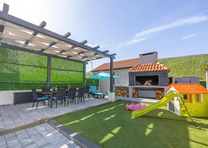 Vakantiehuis Stunning In *